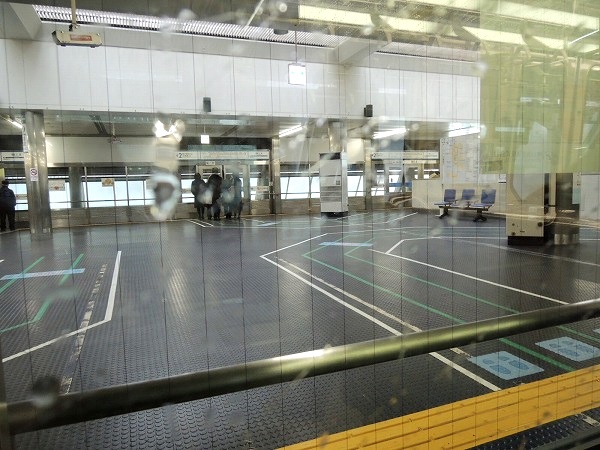 ポートライナー三ノ宮駅