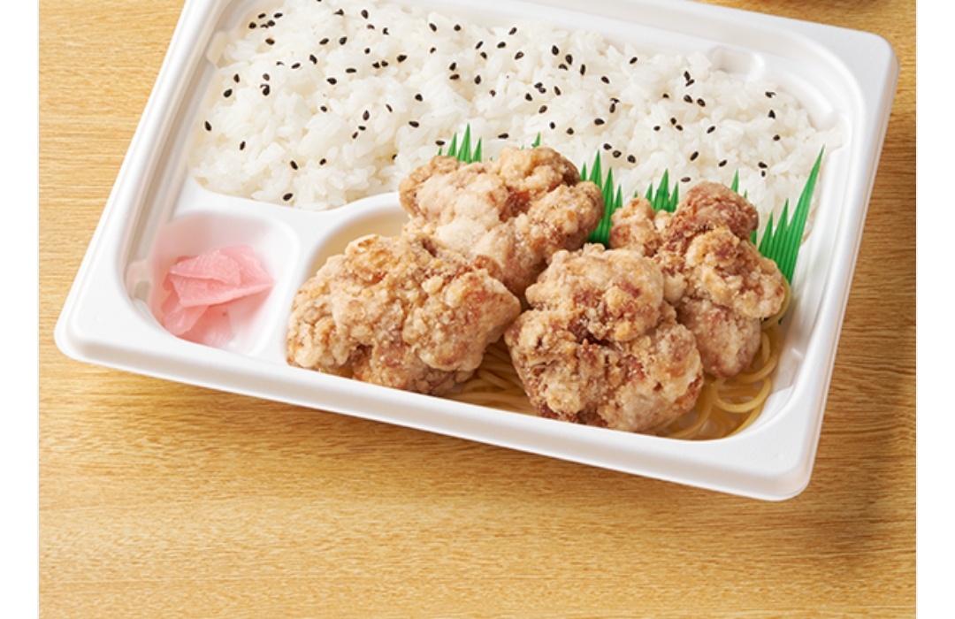 色合いの悪いファミリーマートの唐揚げ弁当