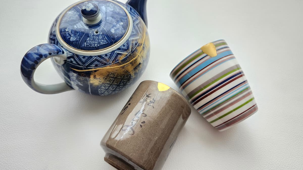 金継ぎ教室に通って金継ぎした急須と湯のみ 2つ