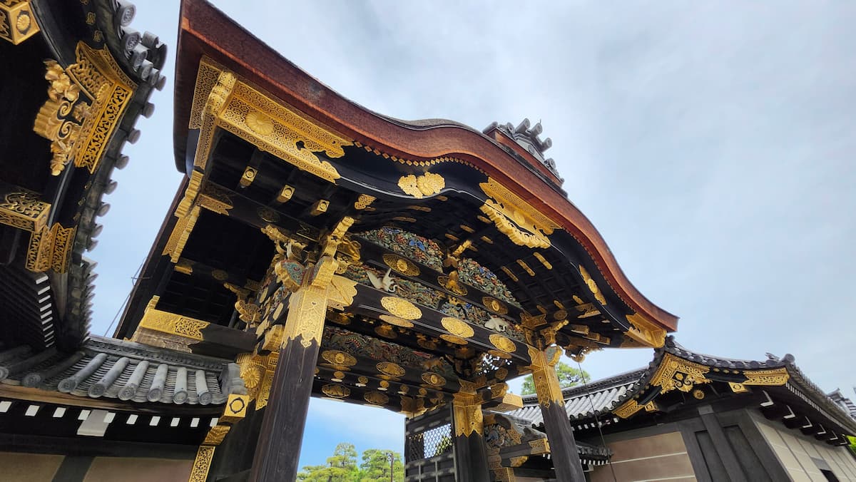 京都二条城の唐門