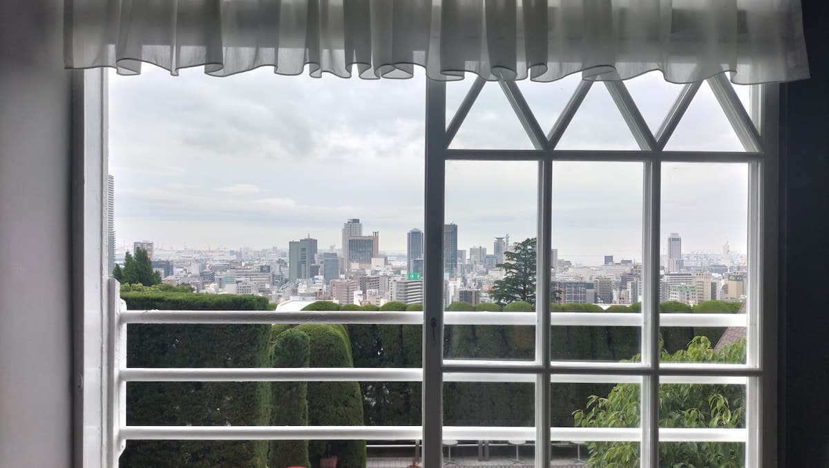 神戸の戸建てから海を見た景色