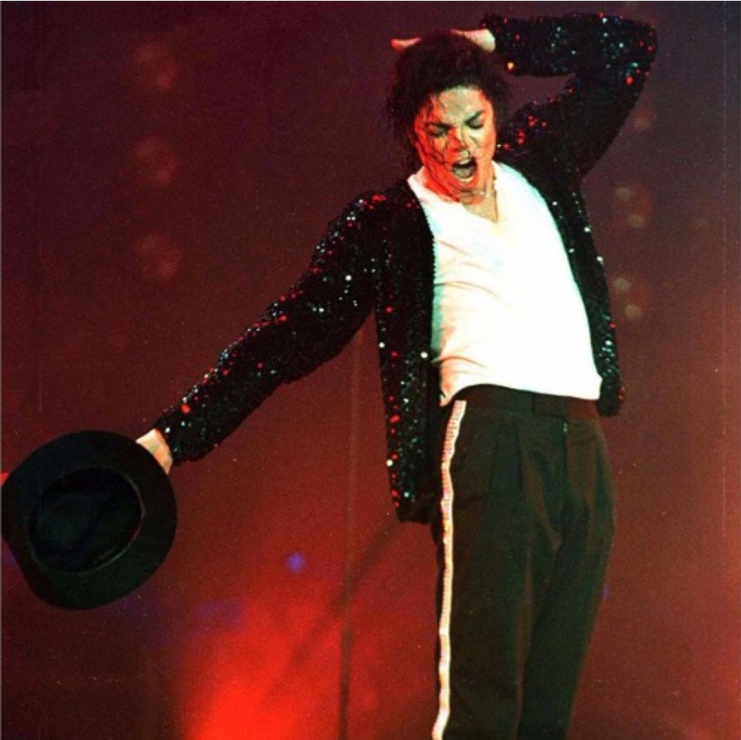 Billie Jean ビリージーンをうたっているマイケルジャクソン